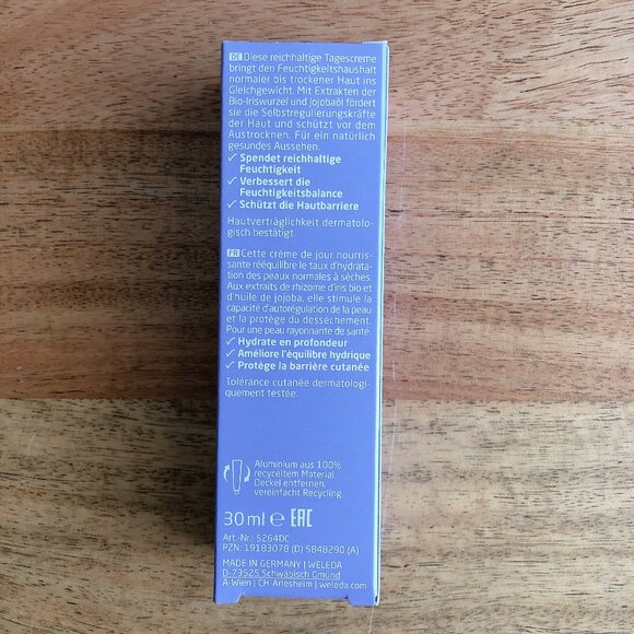 Weleda Iris Hydrating Day Cream 30ml moisturizer - Picture 6 of 9